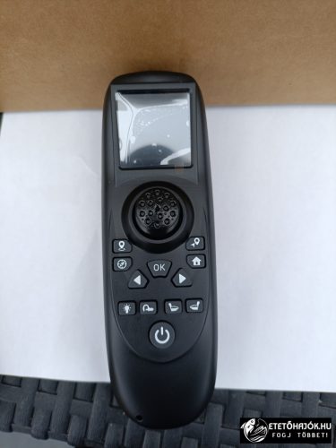 MANUOWELL ASSASSIN FUTURE GPS CARBON KATAMARÁN ETETŐHAJÓ AKKUMULÁTORRAL