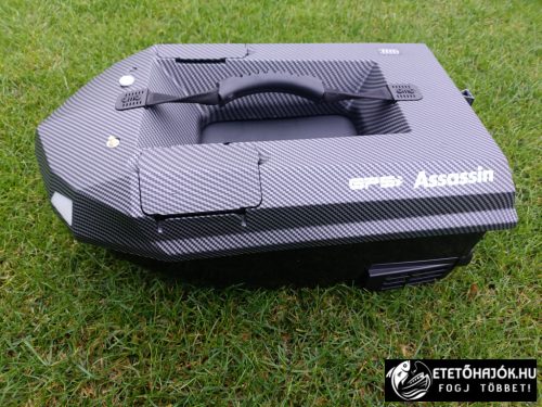MANUOWELL ASSASSIN FUTURE GPS CARBON KATAMARÁN ETETŐHAJÓ AKKUMULÁTORRAL
