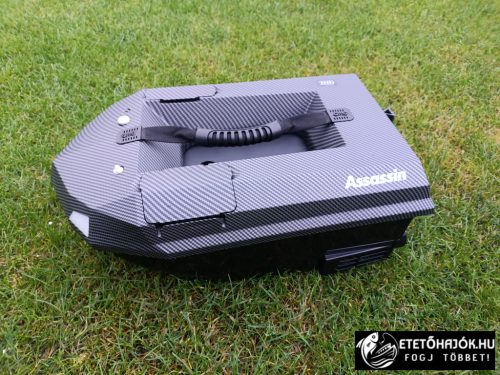 MANUOWELL ASSASSIN FUTURE CARBON KATAMARÁN ETETŐHAJÓ AKKUMULÁTORRAL